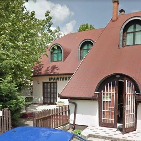 Centrum Apartman Hotel Hajduszoboszlo Bagian luar foto