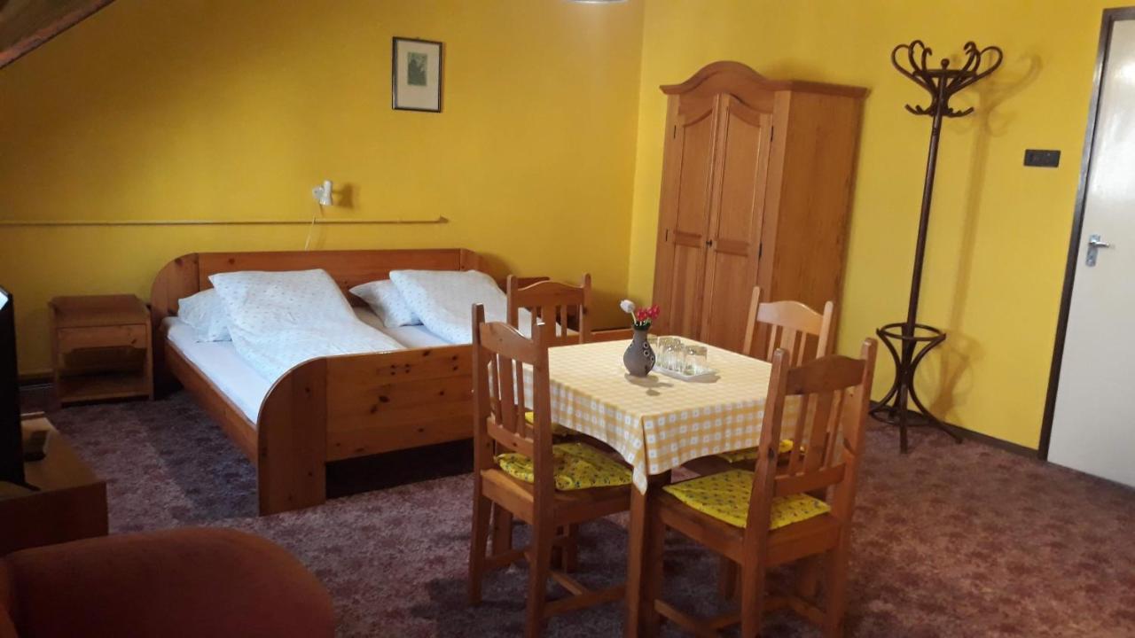 Centrum Apartman Hotel Hajduszoboszlo Bagian luar foto