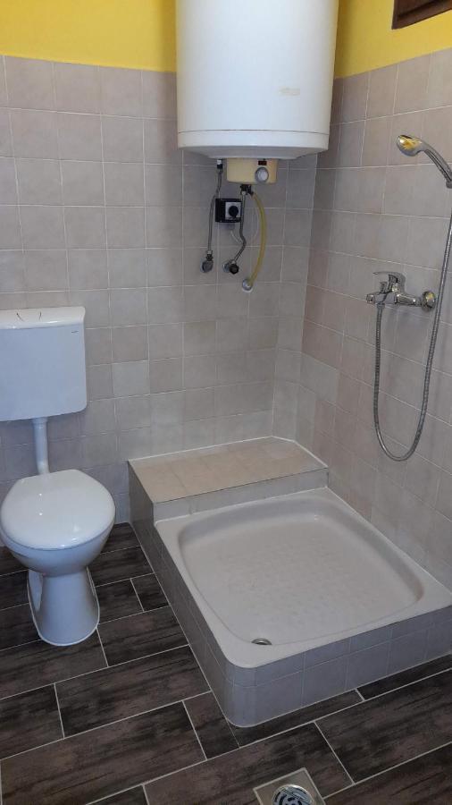Centrum Apartman Hotel Hajduszoboszlo Bagian luar foto